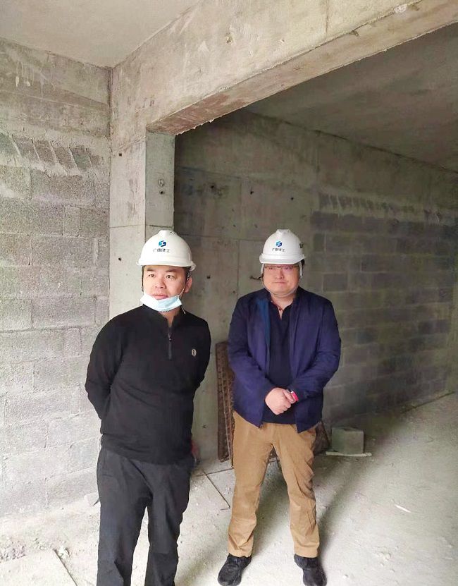 查抄现场；平鹗 摄（建图）.jpg